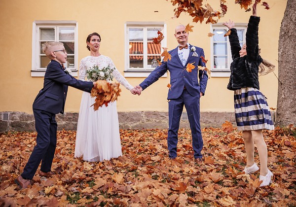 Reetan ja Saulin vihkiminen Turun maistraatissa ja aamiainen Tuorlan majatalossa 24.10.2024.